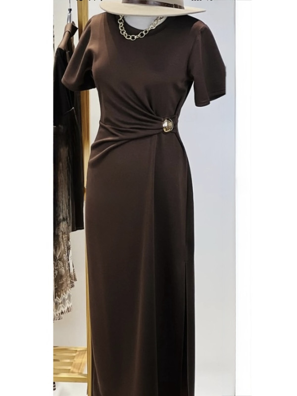 Robe longue drapée à la taille manches courtes