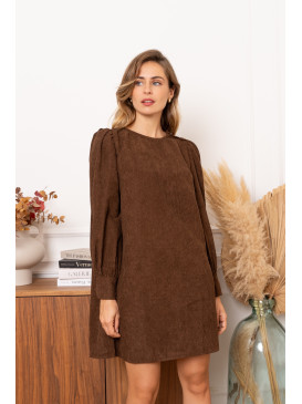 Robe courte en velours...