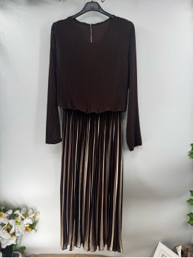 Robe longue plissée rayée...