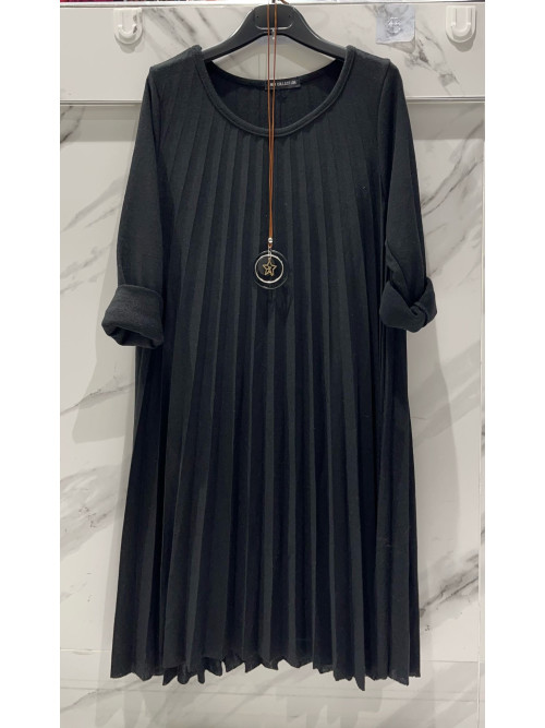 Robe jersey plissé manches longues, longueur midi et collier
