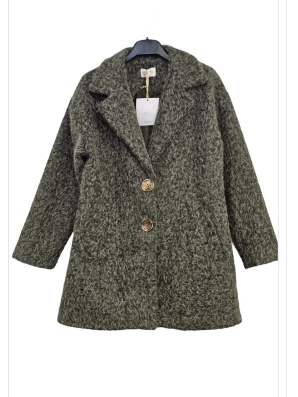 Manteau 3/4 droit avec boutons bijoux