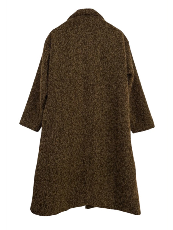 Manteau long droit avec boutons bijoux