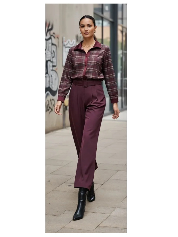 Pantalon large à plis avec ceinture recouverte