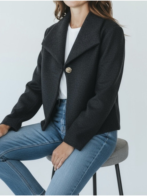 Veste courte façon laine bouillie un bouton bijoux