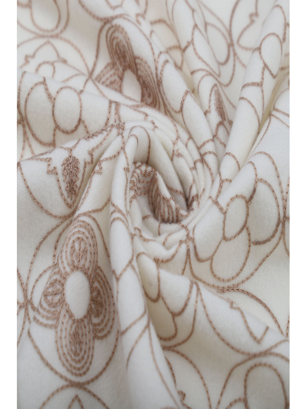 Écharpe broderies géométriques