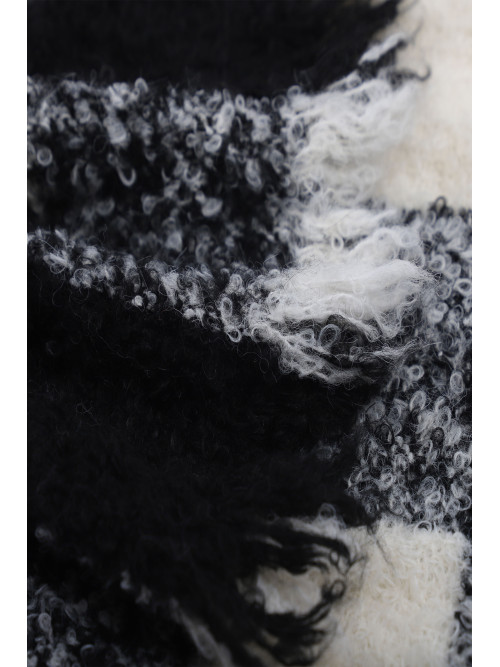 Écharpe à carreaux douce et chaude