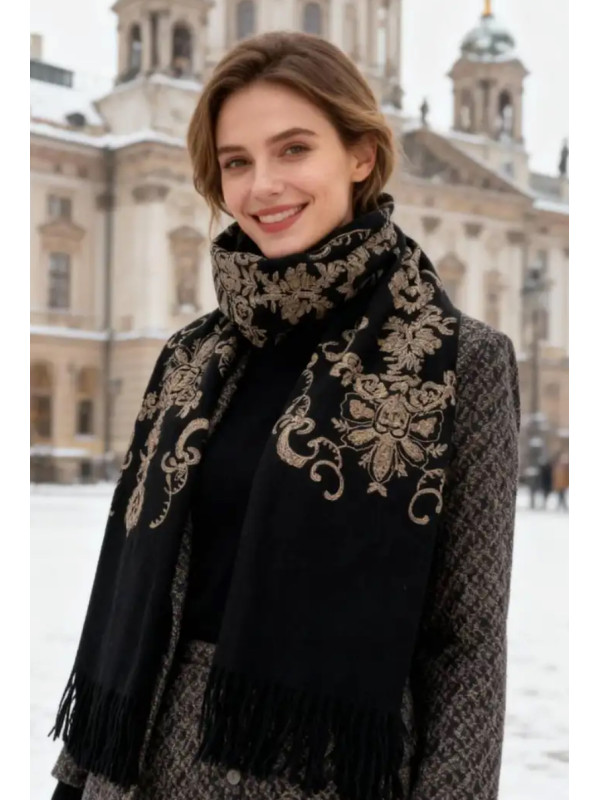 Écharpe douce avec broderies contrastées et franges