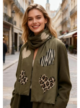 Foulard imprimé cœurs...