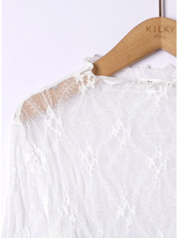 Top en dentelle manches longues