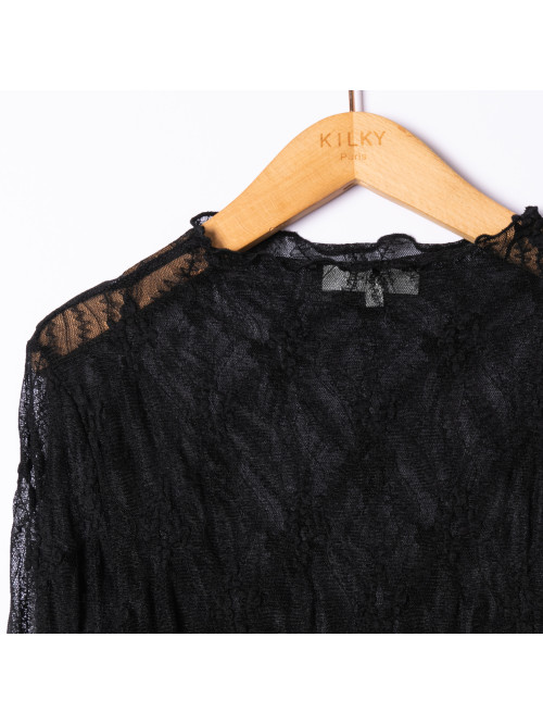 Top en dentelle manches longues