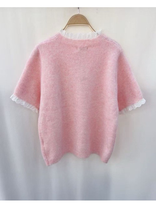 Pull dentelle col, boutonnière et manches courtes