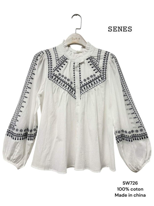 Chemise rétro bohème broderies contrastées