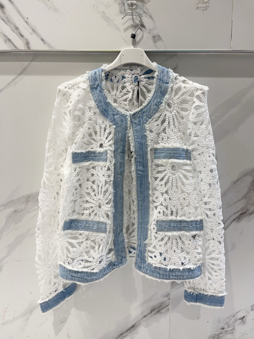 Veste en crochet bordures et col en jean