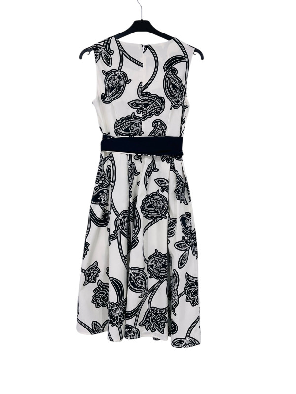 Robe midi imprimé floral sans manche col rond