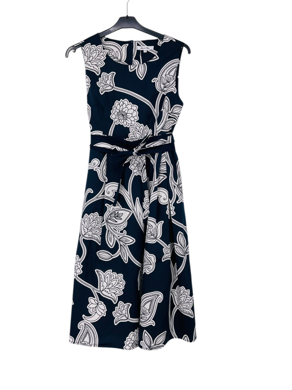 Robe midi imprimé floral sans manche col rond