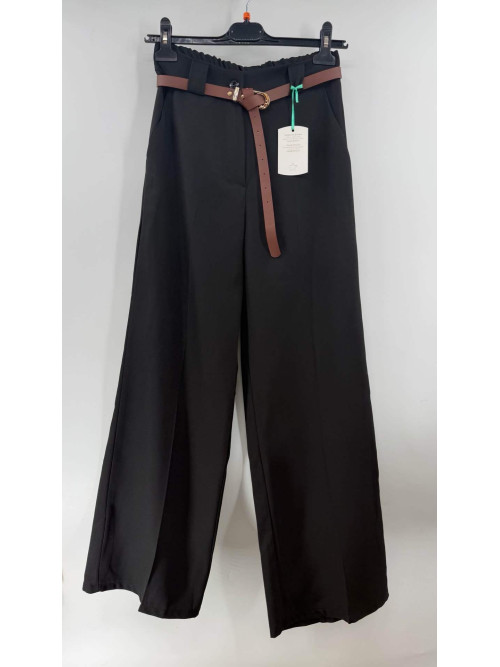 Pantalon plis marqué aux jambes