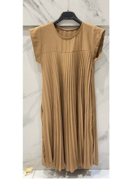 Robe plissée courte manches...