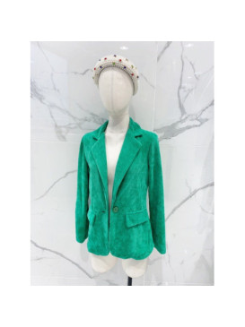 Veste souple en maille velours boutonnée